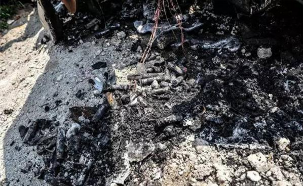 特斯拉国内再度起火 电池被烧焦 事故原因调查中