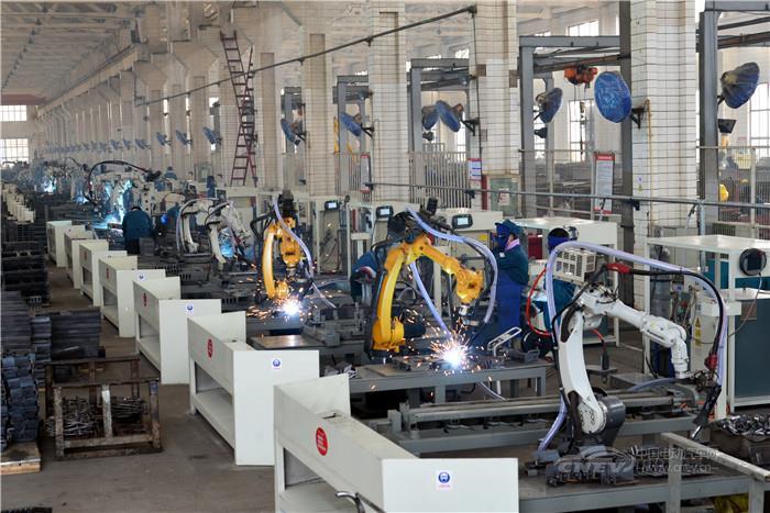 机器人自动化焊接生产线_副本.jpg