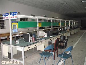 电动车零配件装配工作台生产线